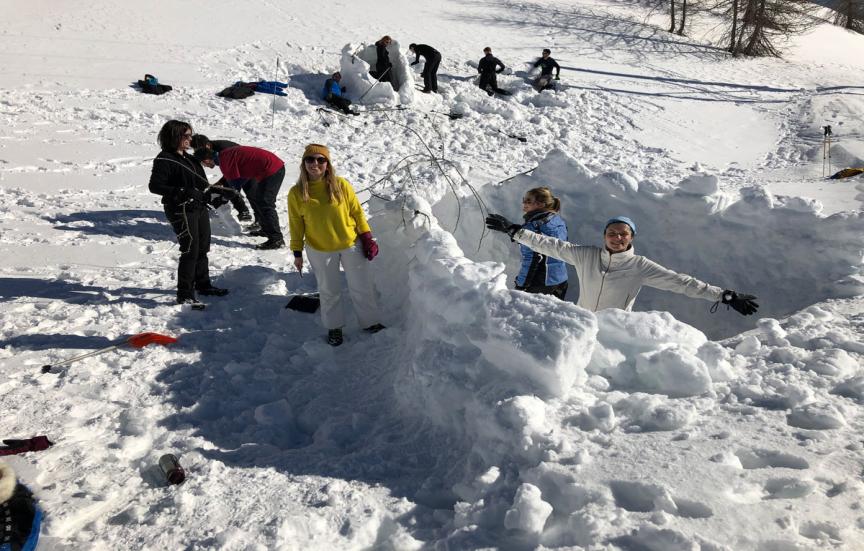 Igloo Building, Undiscovered Mountains